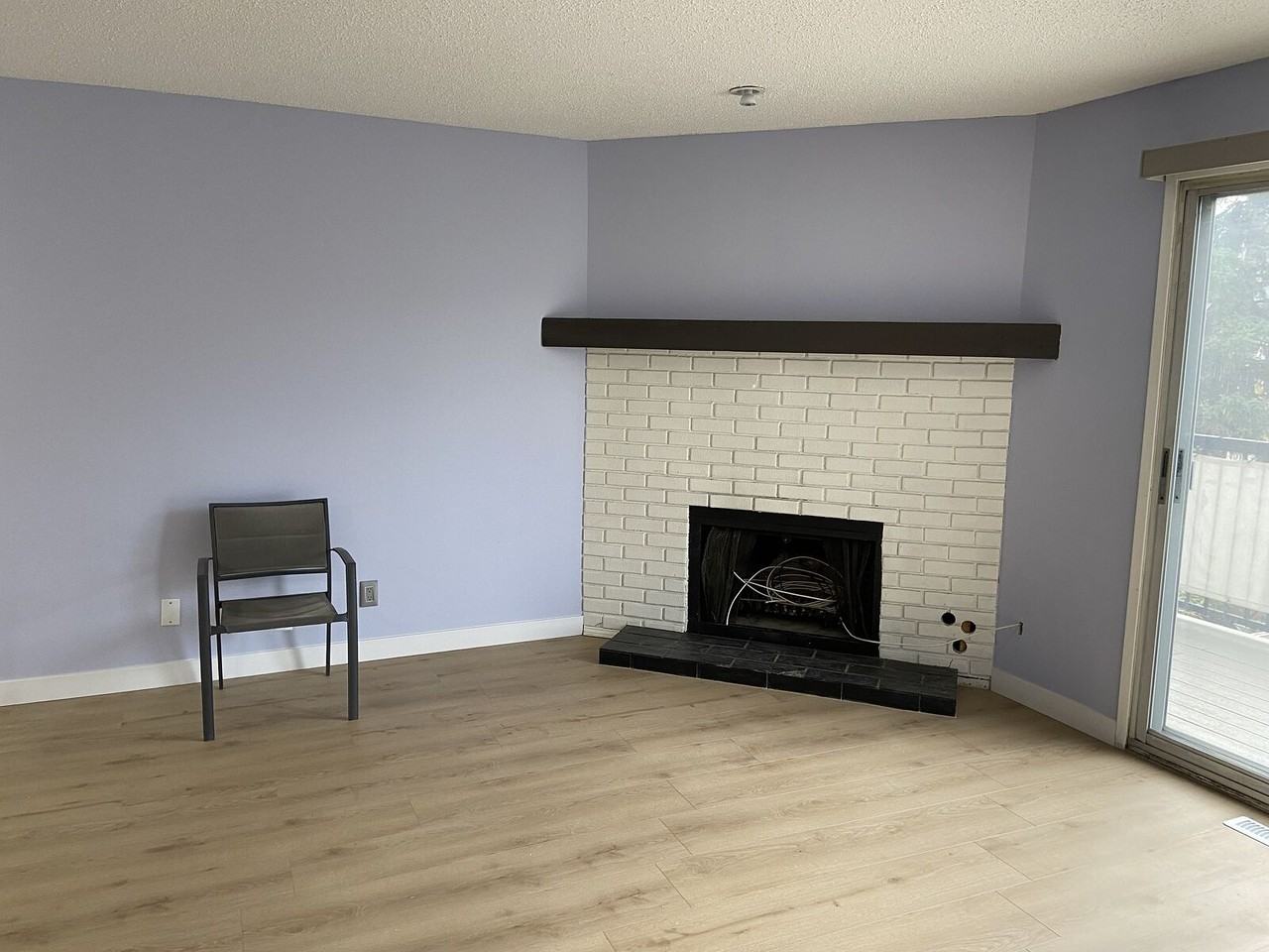128 25 Ave Ne - Photo 3 of 16
