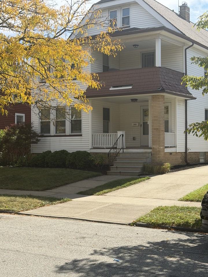 17323 Archdale Ave #DOWN - Photo 2 of 19