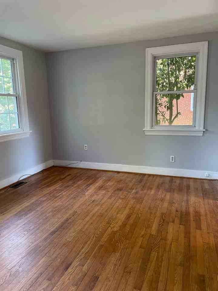 3429 W Franklin St #1 - Photo 2 of 9
