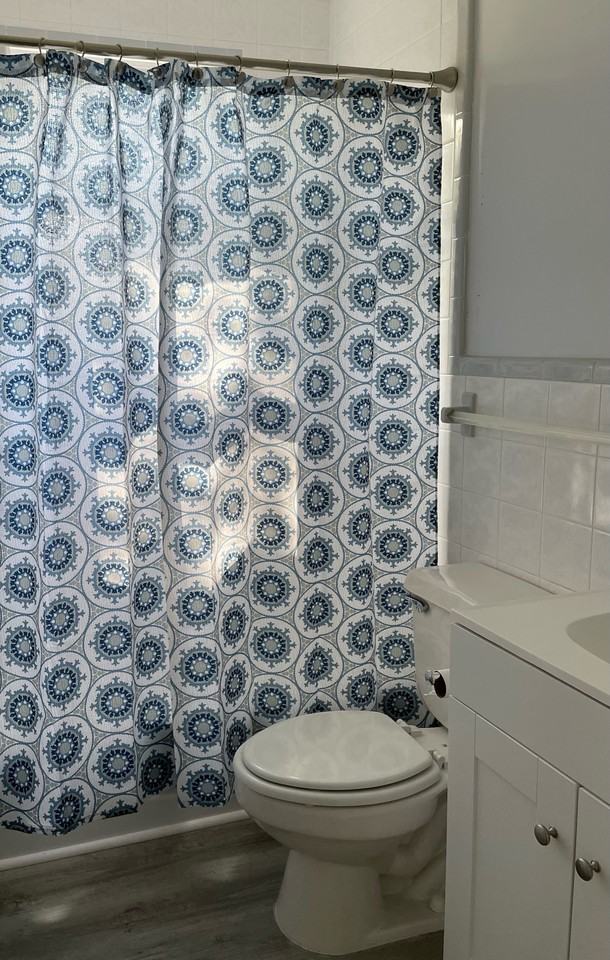 3429 W Franklin St #1 - Photo 7 of 9