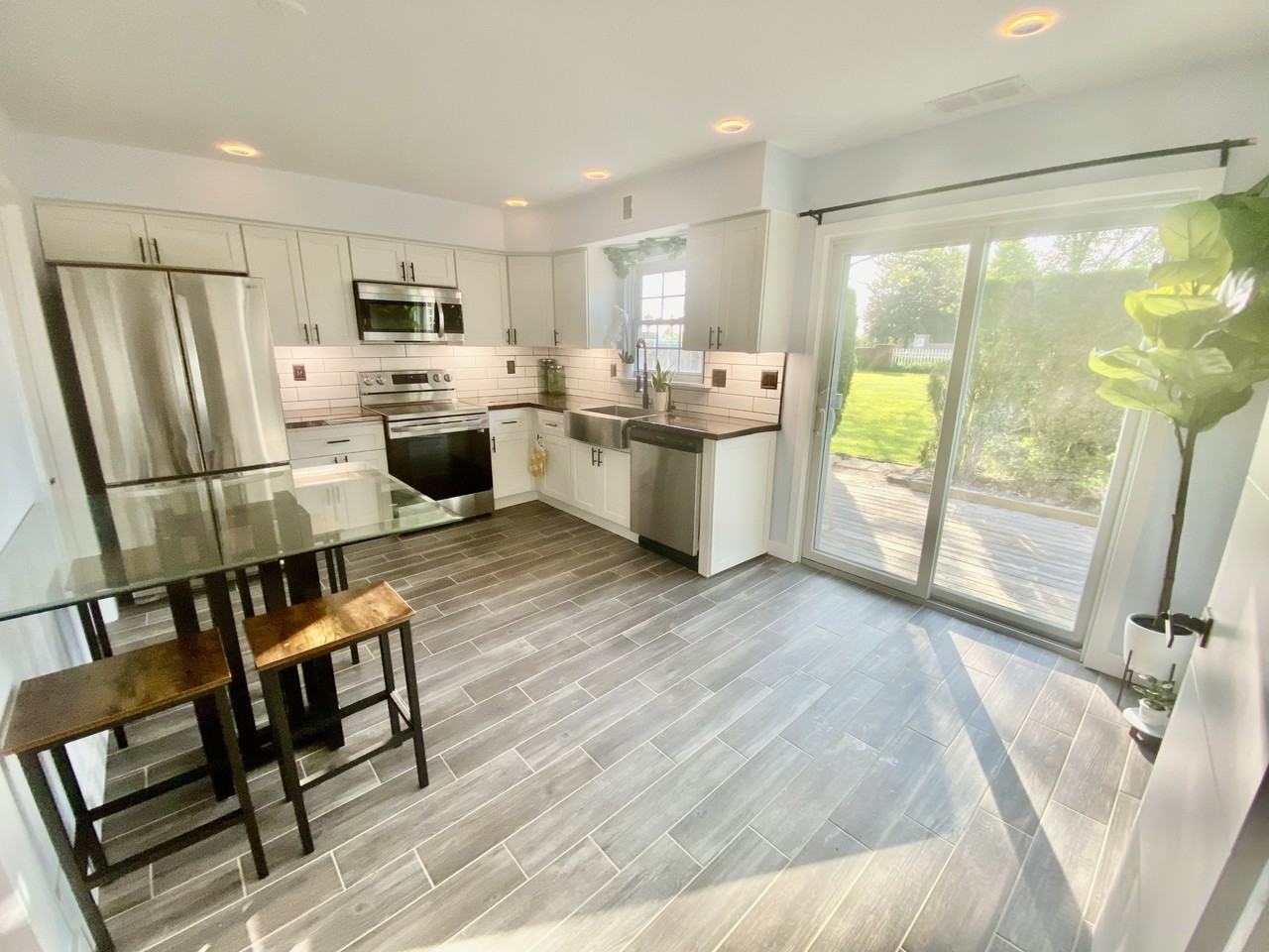 120 Clemens Ct #NA - Photo 6 of 8