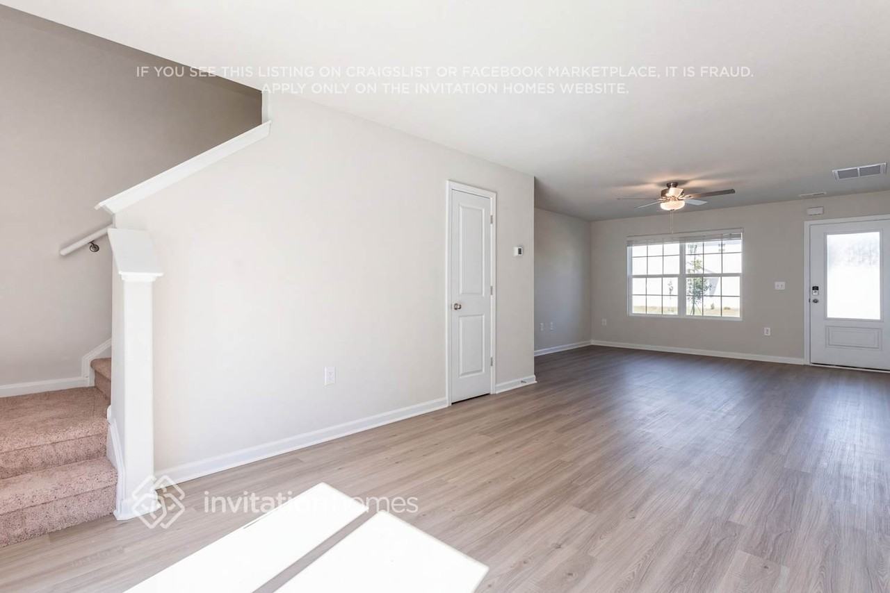 6248 Lowe Ln - Photo 5 of 18