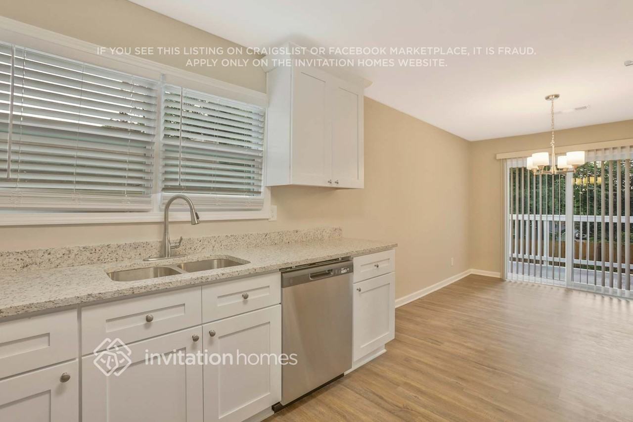 3899 Smokemist Trce - Photo 7 of 28