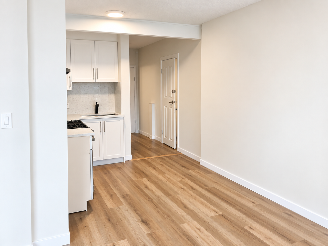 2303 Main St - Photo 3 of 9