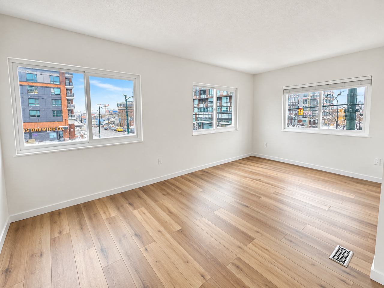 2303 Main St - Photo 6 of 9