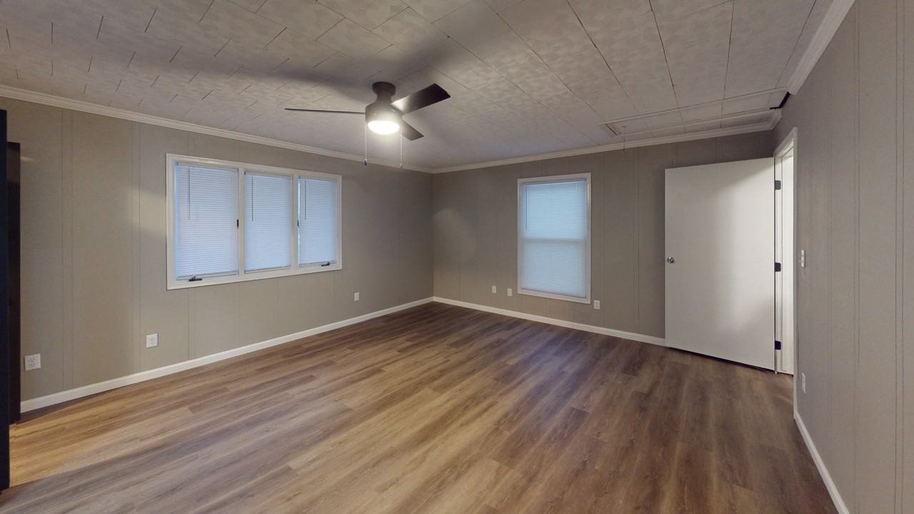 1321 S College Ave #1 - Photo 5 of 13