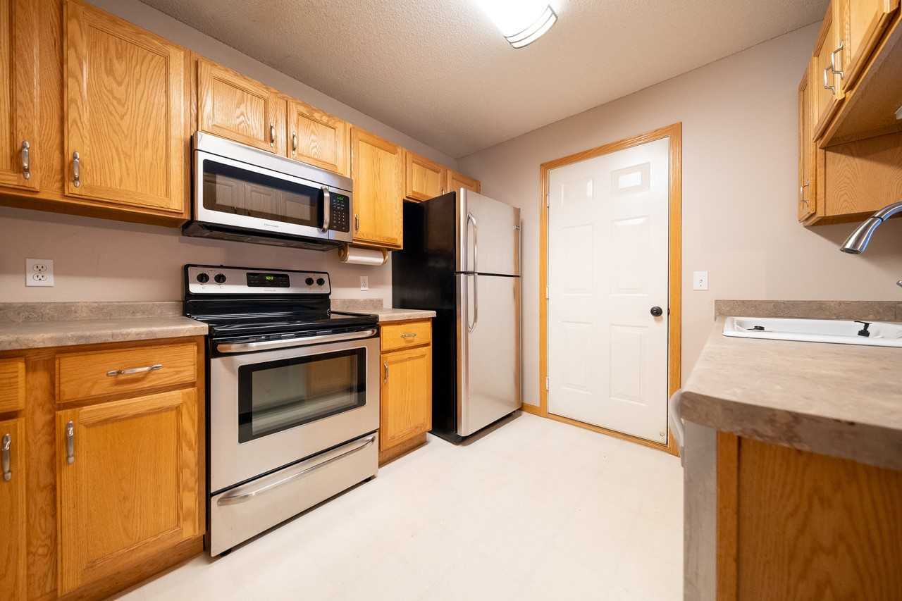 10804 Lexington Dr #1 - Photo 6 of 20