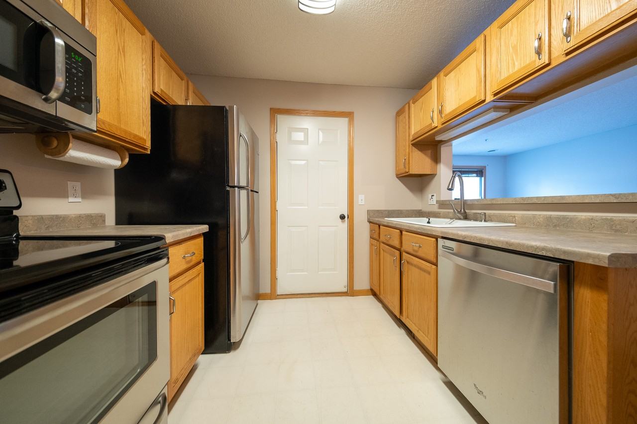 10804 Lexington Dr #1 - Photo 7 of 20