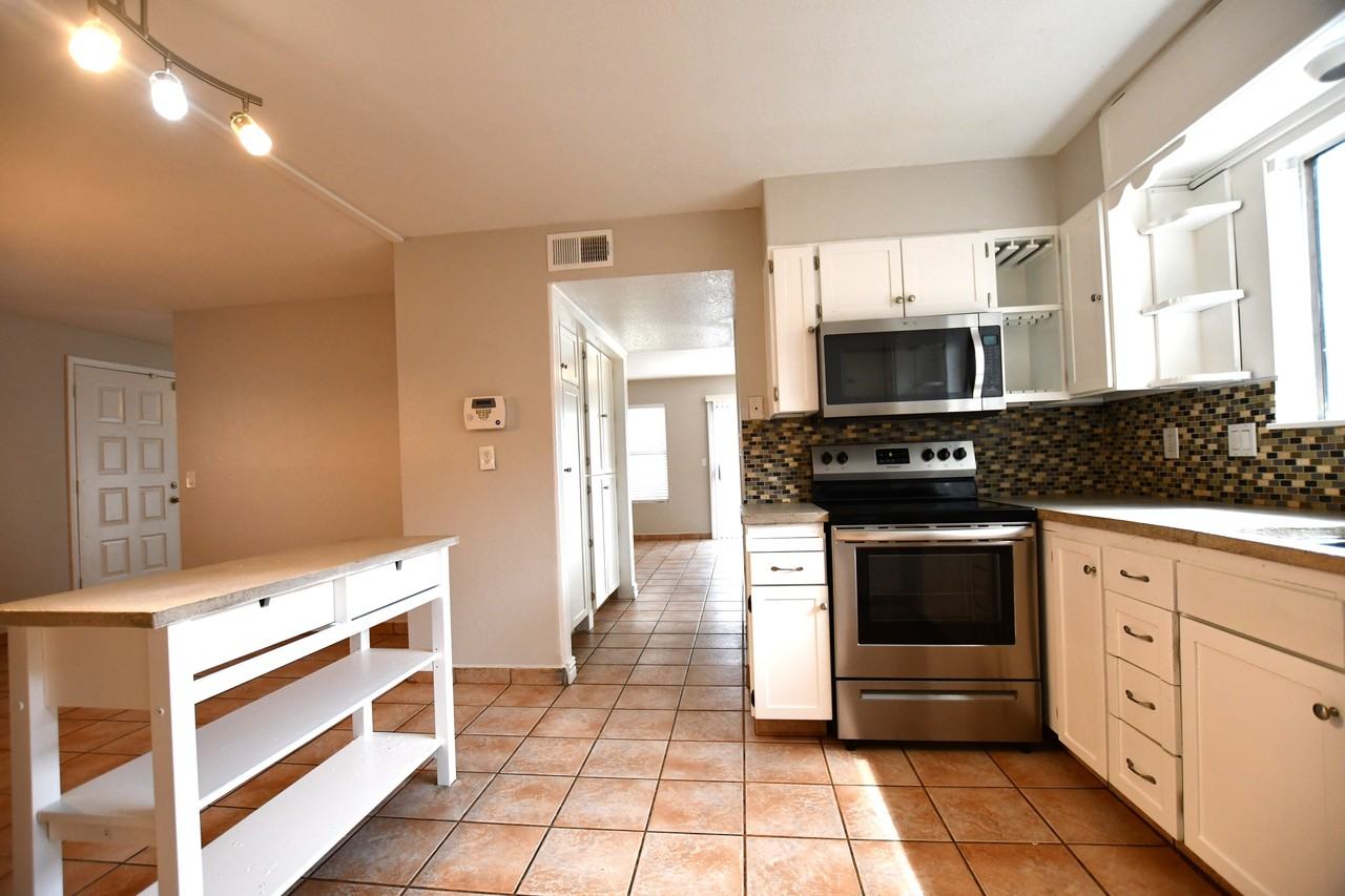 517 N Norfolk #1 - Photo 6 of 29