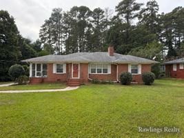 featured image of 1119 Maple Dr #1