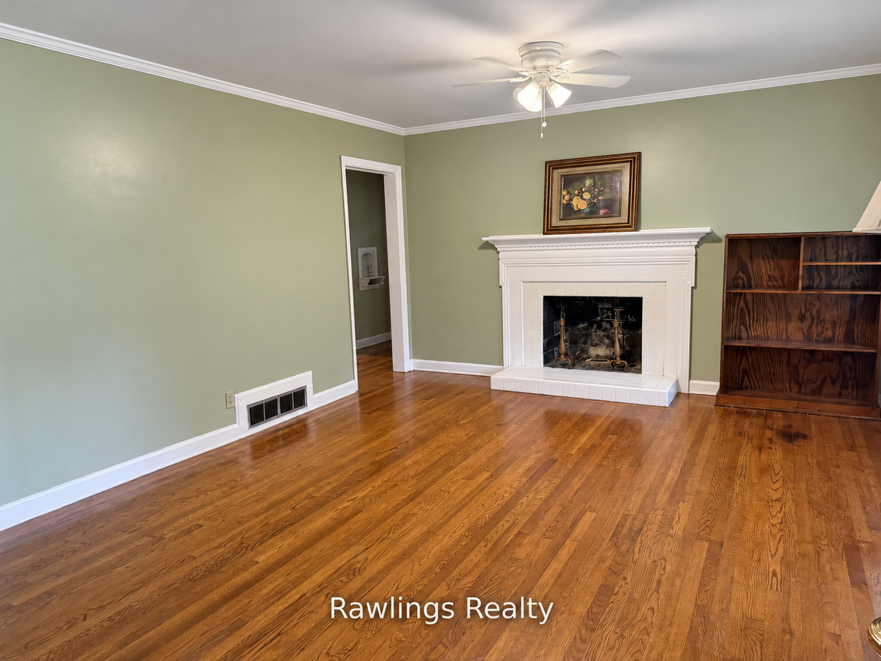 1119 Maple Dr #1 - Photo 2 of 16