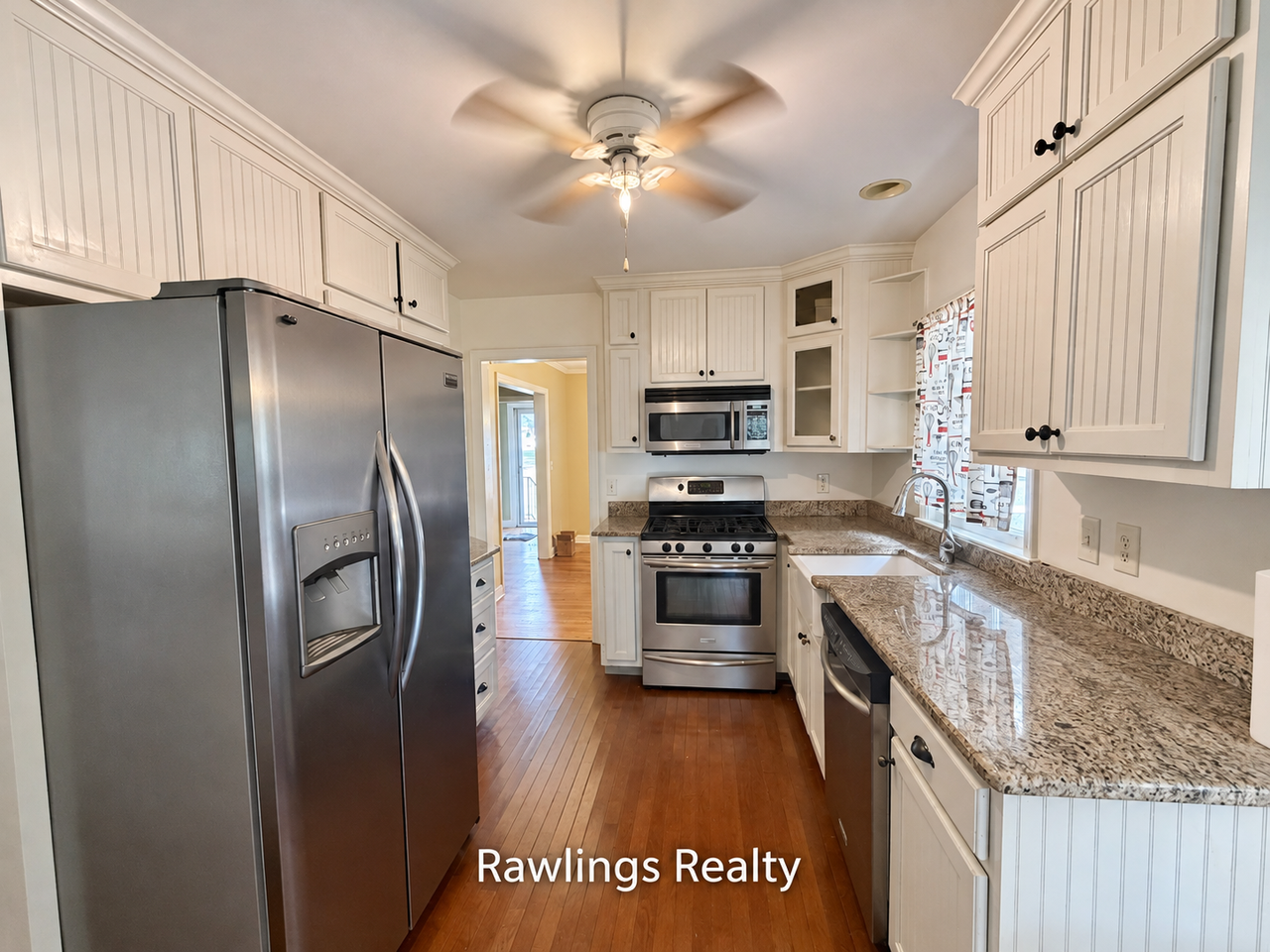 1119 Maple Dr #1 - Photo 4 of 16