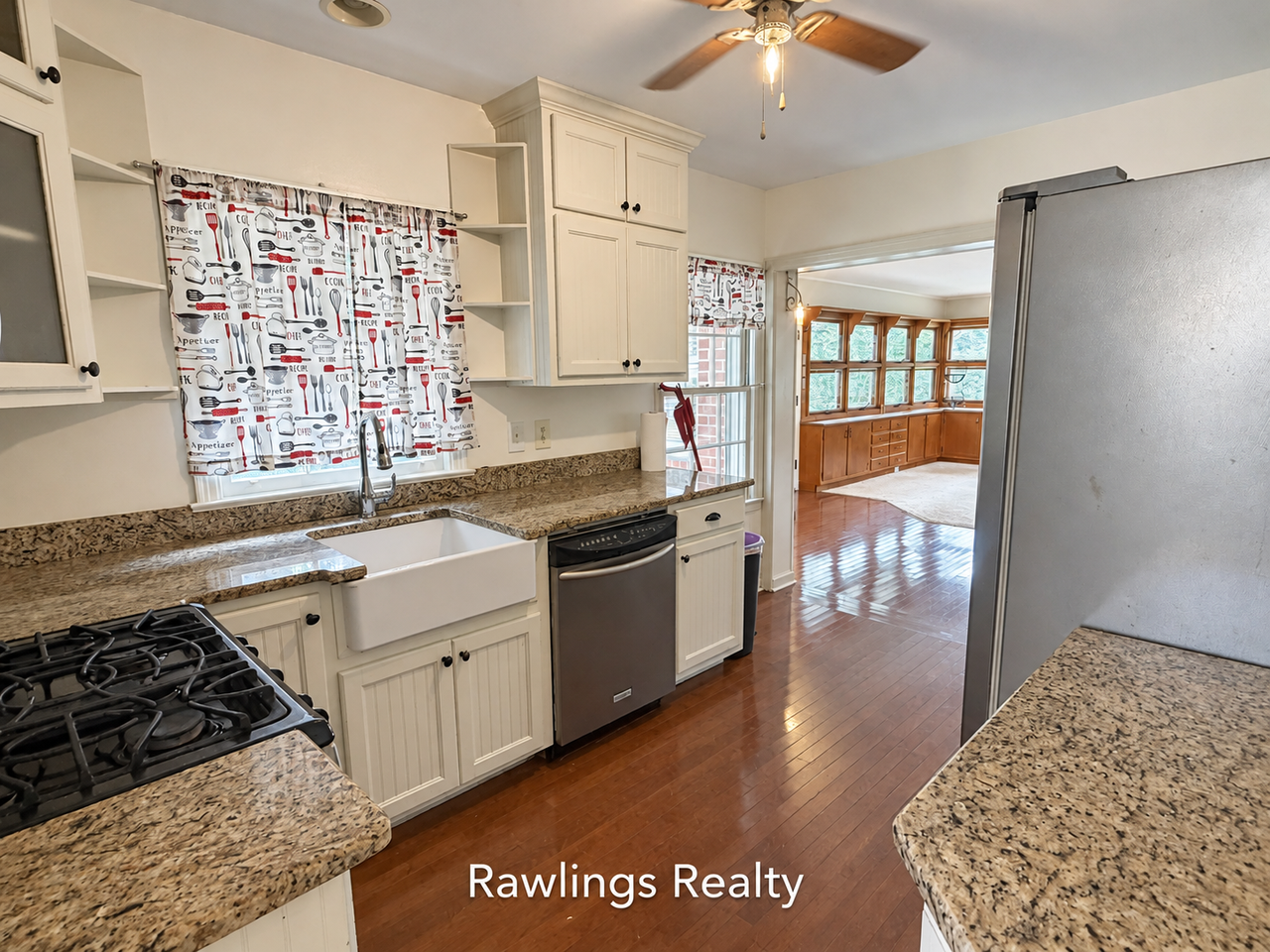 1119 Maple Dr #1 - Photo 5 of 16