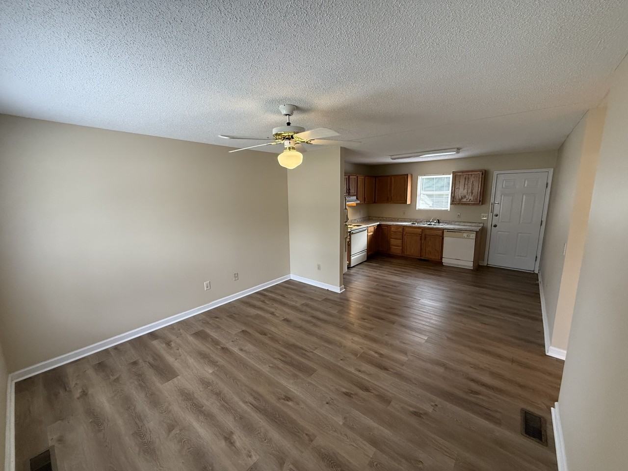 1025 Hoffman Rd #1025 - Photo 3 of 9