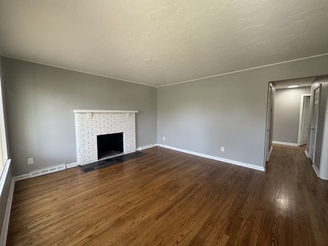 1900 W Jefferson Ave #1 - Photo 2 of 18