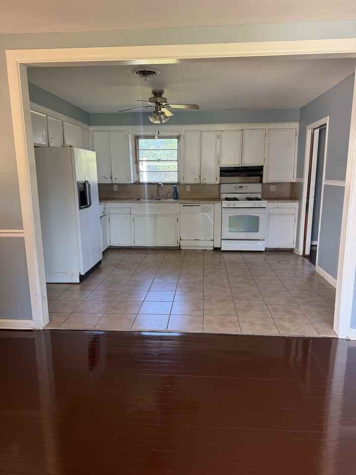 2609 Ormond Pl - Photo 4 of 17