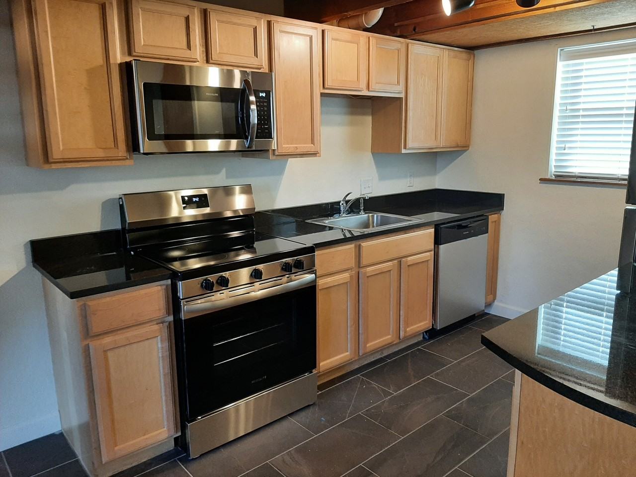 123 W Virginia Ave #1 - Photo 4 of 7