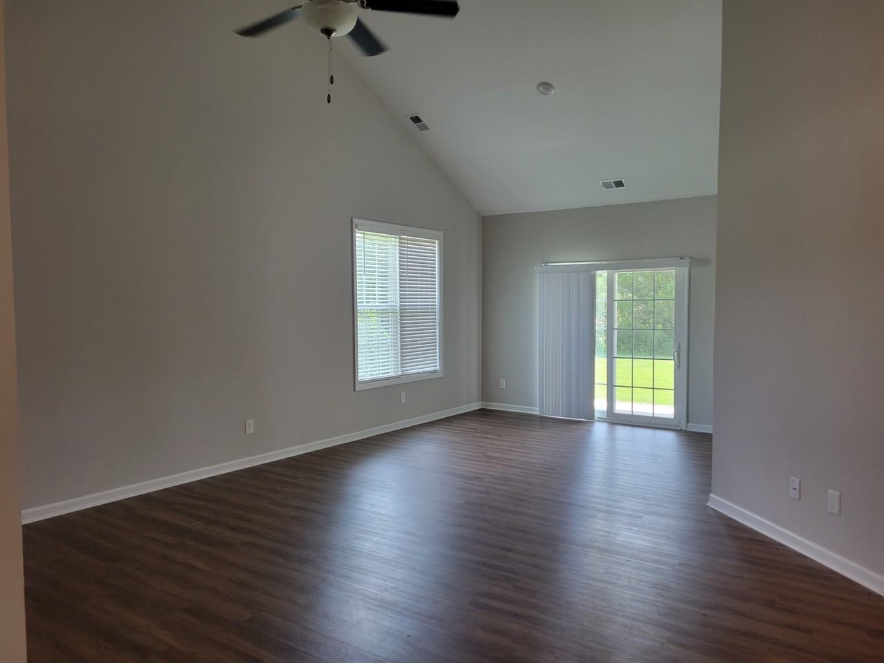 2015 Briarwood Dr #1 - Photo 2 of 11