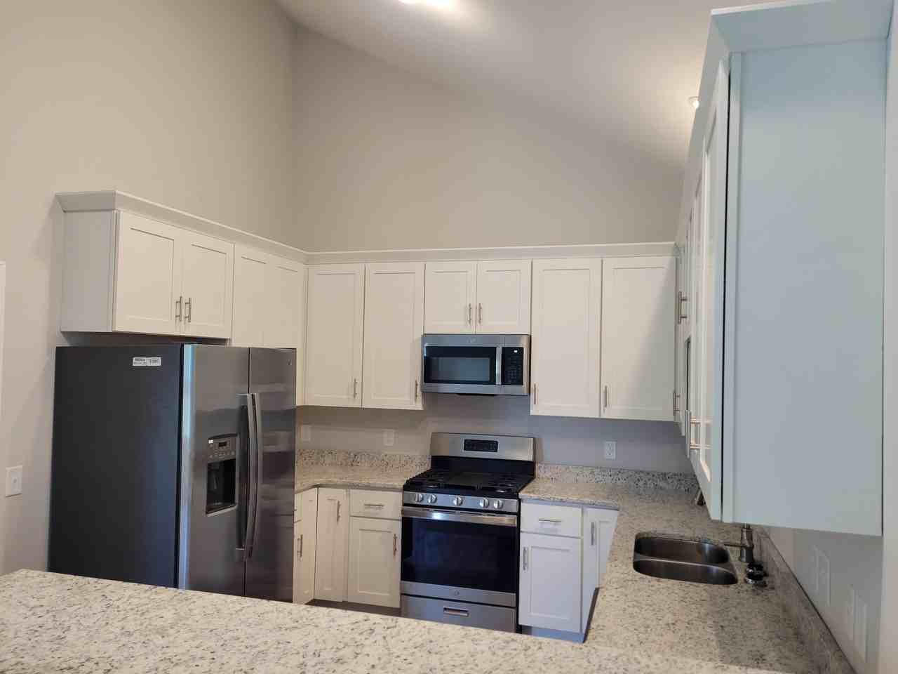 2015 Briarwood Dr #1 - Photo 3 of 11