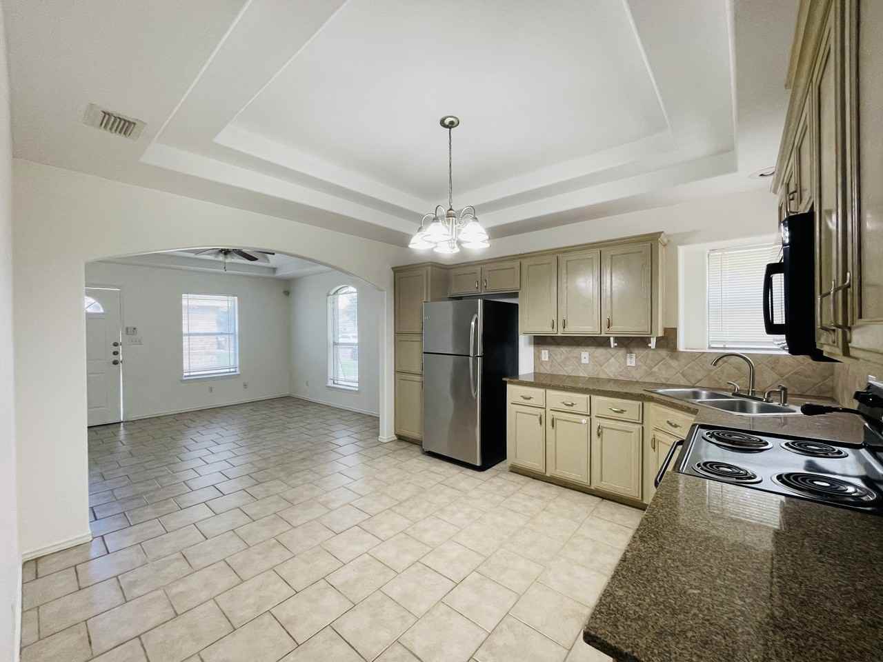 2401 Moonlight Ln #3 - Photo 3 of 13