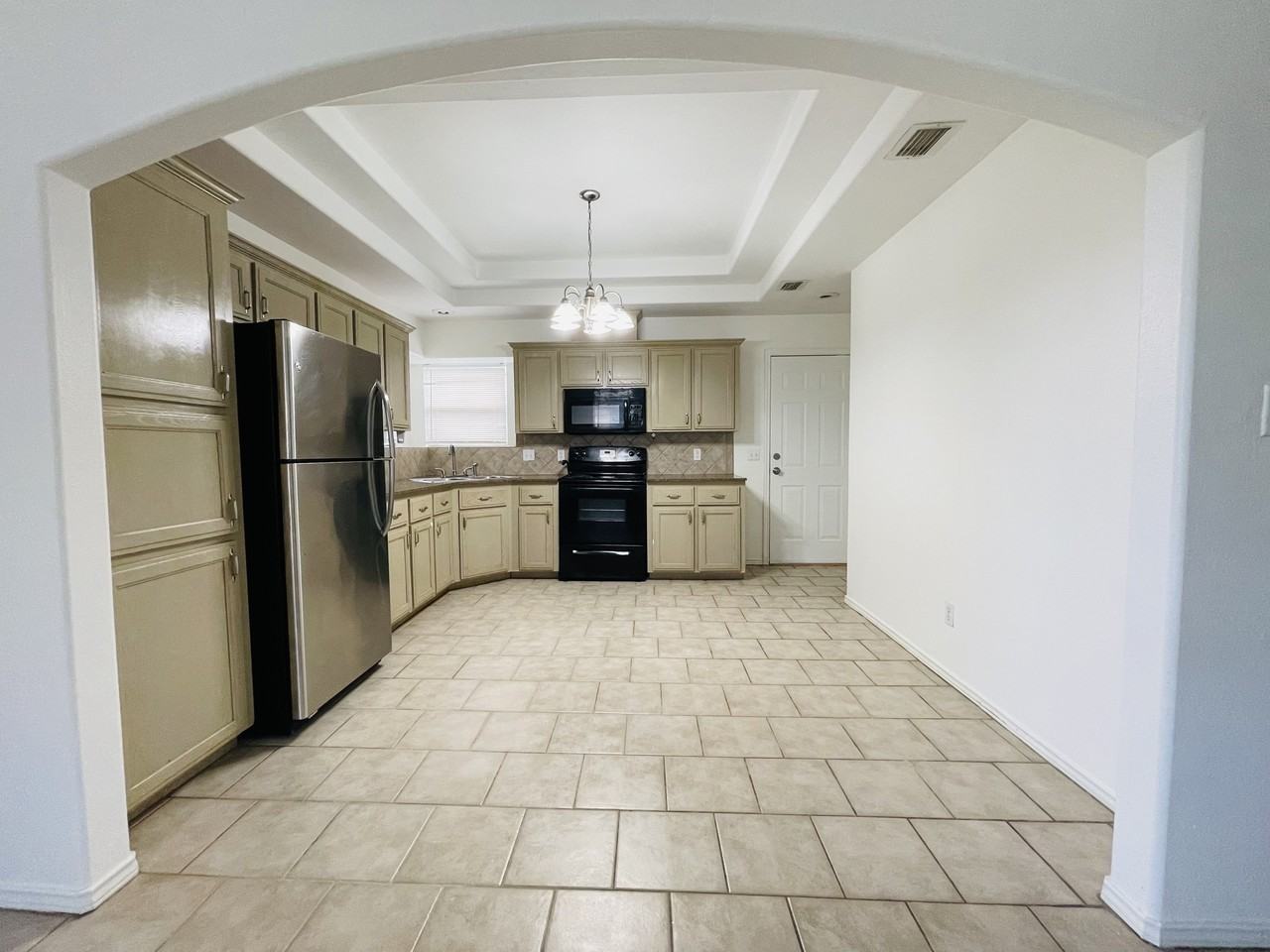 2401 Moonlight Ln #3 - Photo 4 of 13