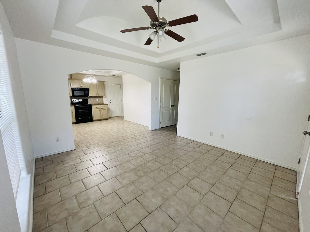 2401 Moonlight Ln #3 - Photo 6 of 13