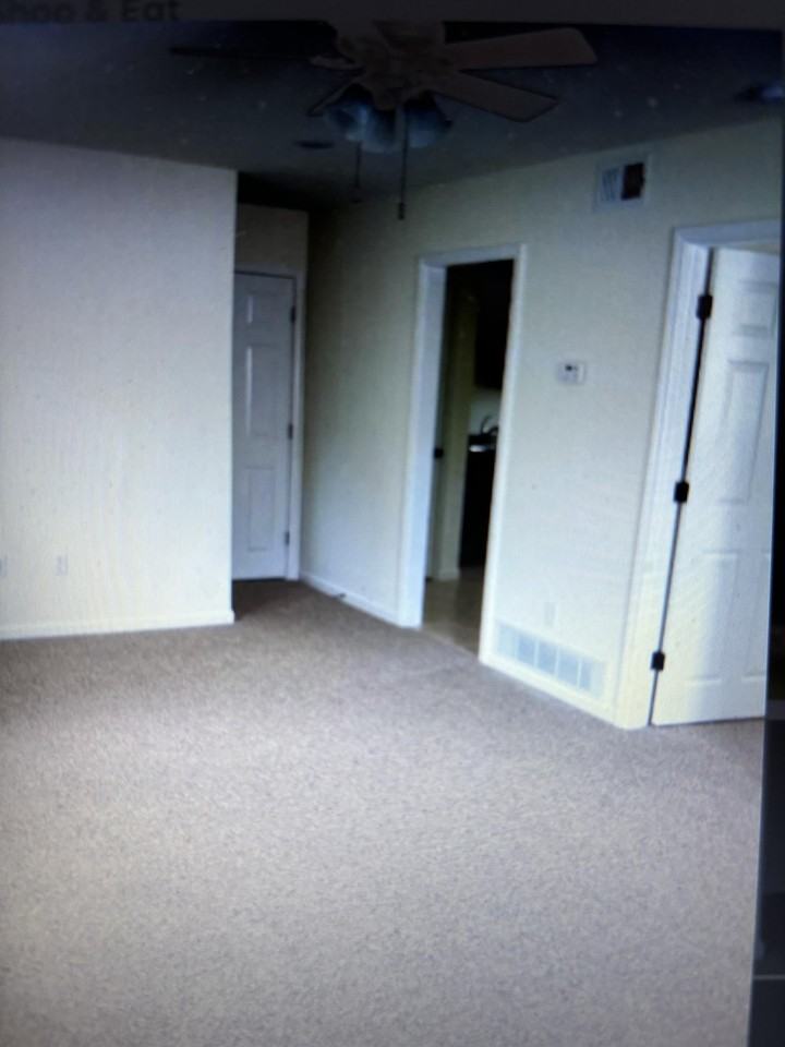 1407 N Lake Of The Woods Rd #2 - Photo 3 of 11