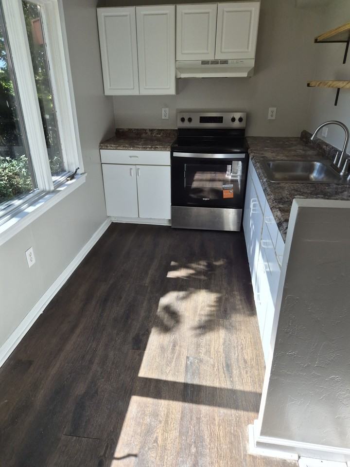 416 White St #1 - Photo 3 of 29