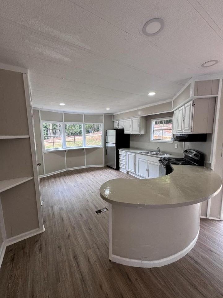 6360 Medlock Rd - Photo 6 of 20