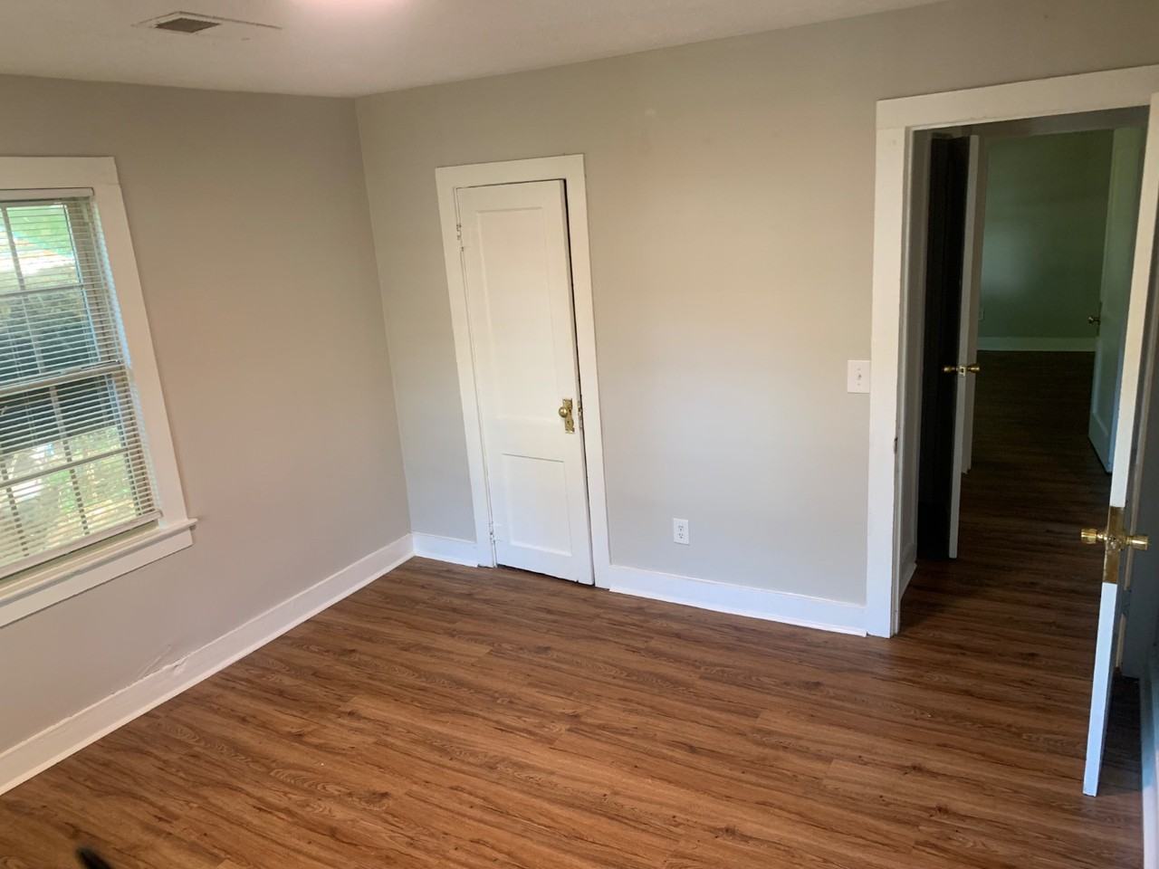 236 Dancy St - Photo 5 of 11