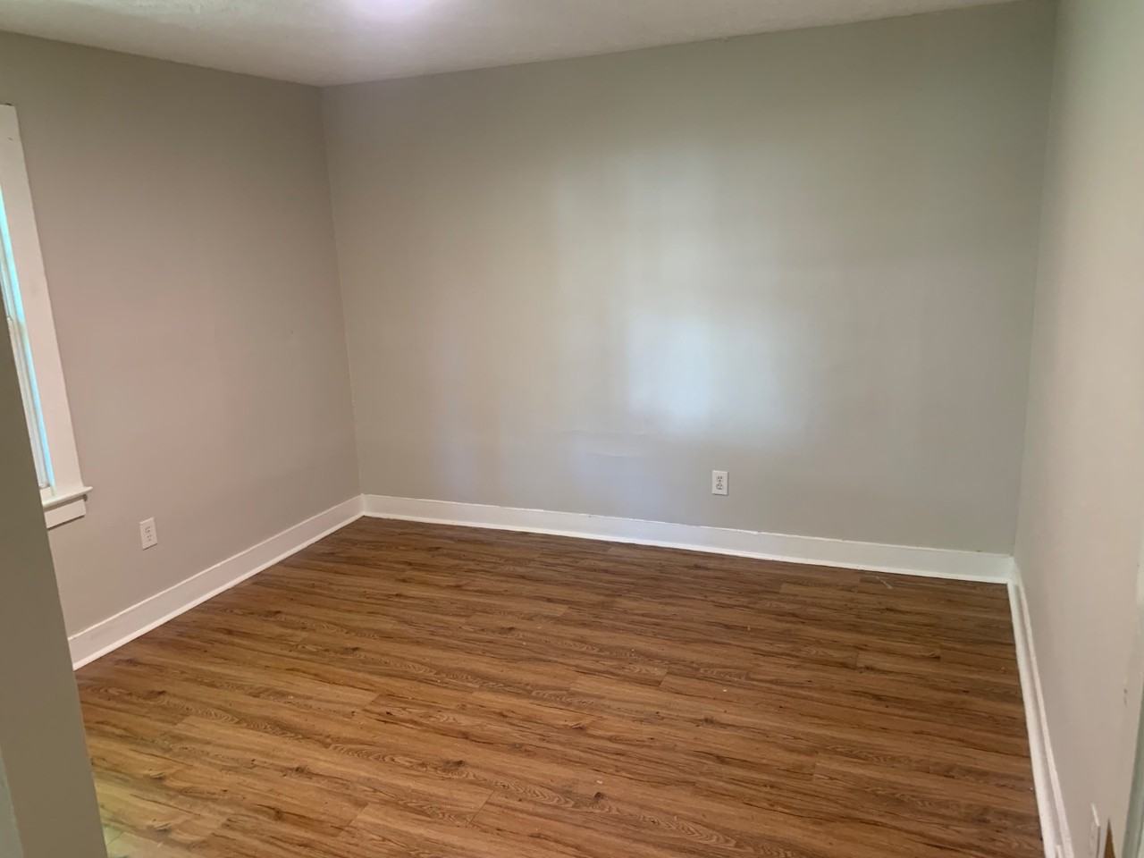 236 Dancy St - Photo 7 of 11