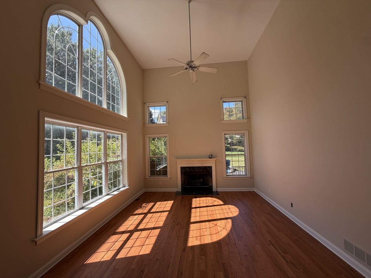 712 Garden Dr #1 - Photo 3 of 50