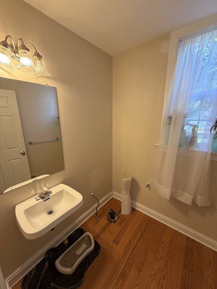 712 Garden Dr #1 - Photo 5 of 50