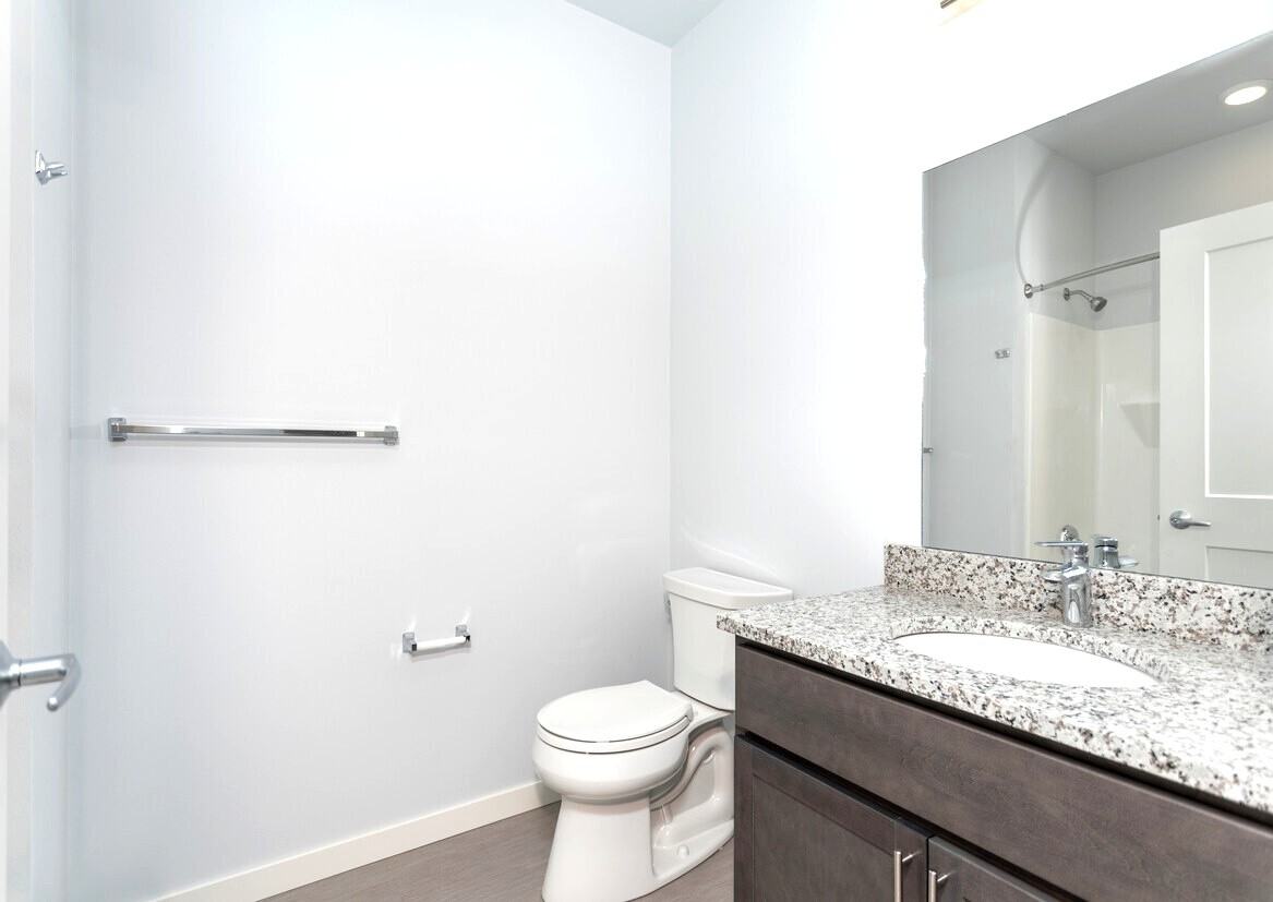 1824 Waldorf BoulevardUnit 210 #210 - Photo 5 of 7