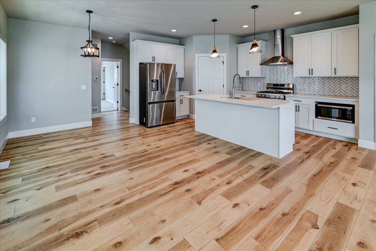 4863 Lacy Rd #1 - Photo 6 of 50