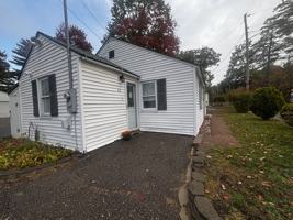 featured image of 28 Circle Dr #1