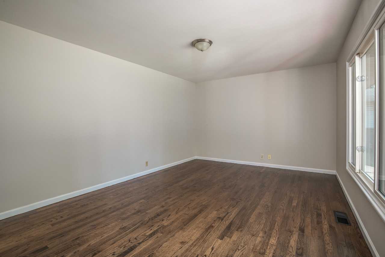 2485 Wedgwood Dr W #1 - Photo 5 of 16