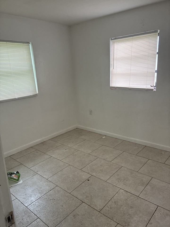1906 N 16 StUnit A #A - Photo 7 of 11