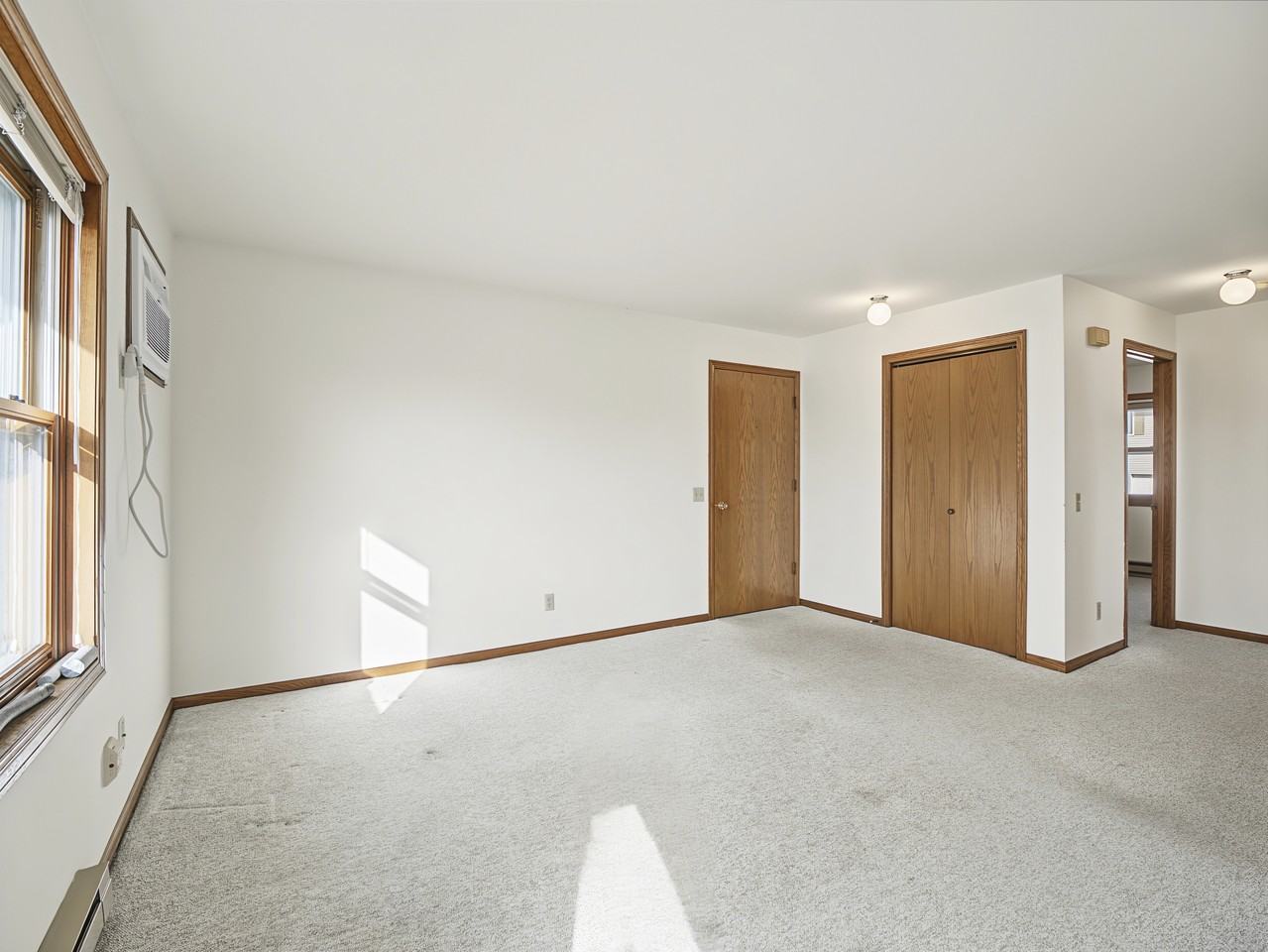 220 W Garfield St #3 - Photo 3 of 22
