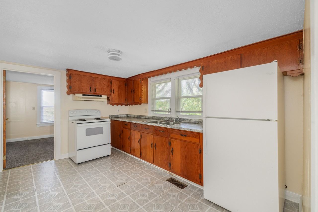 612 Orleans St #1 - Photo 3 of 12