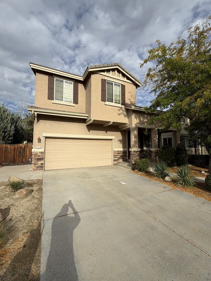 932 Lakeview Dr #1