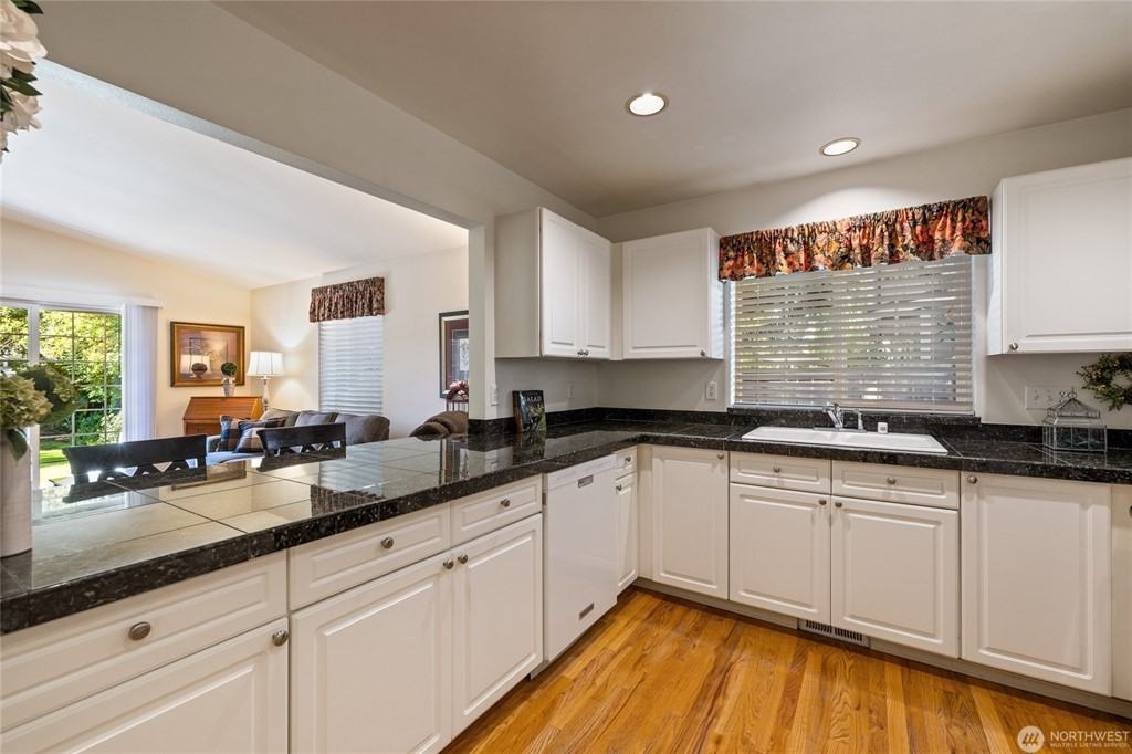 2208 N Villard St #1 - Photo 4 of 14