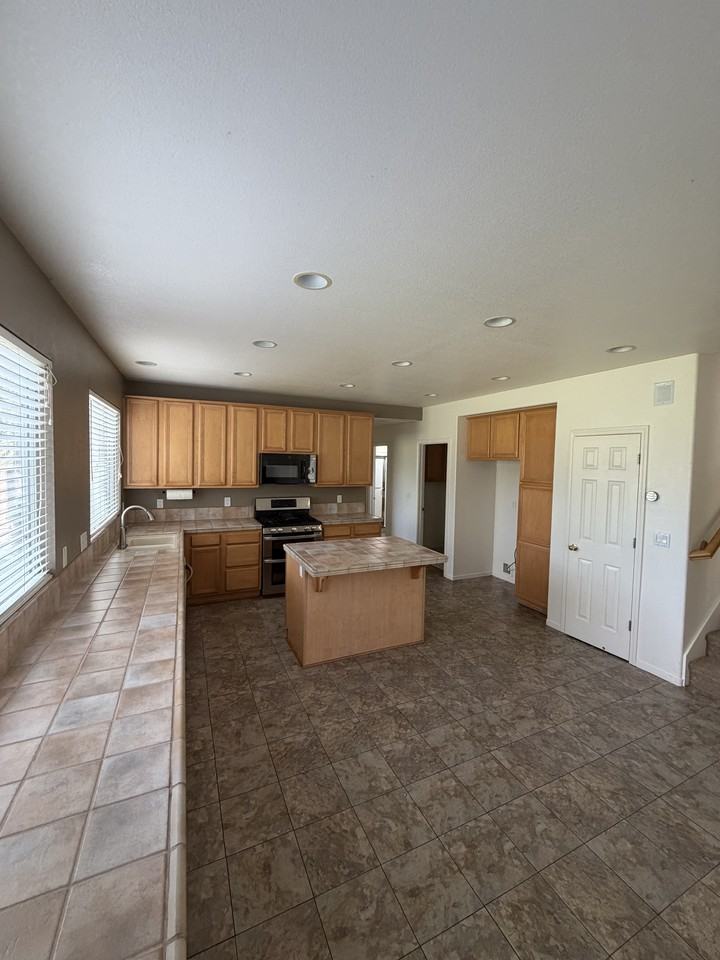 4395 Great Falls Loop #1 - Photo 4 of 10