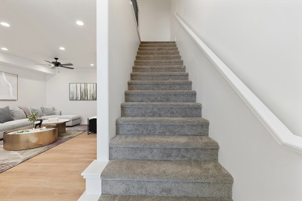 1083 W Albertine Ln #119 - Photo 4 of 31