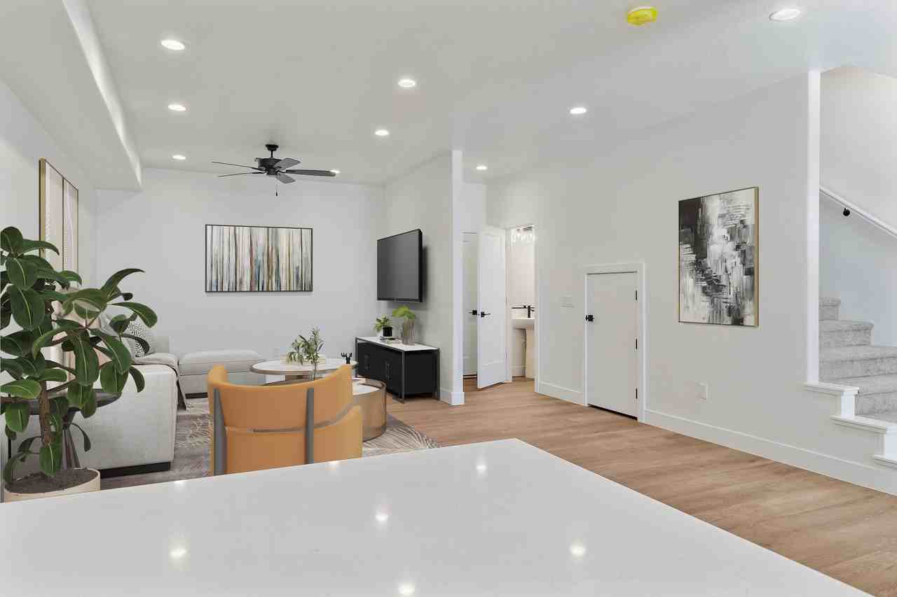 1083 W Albertine Ln #119 - Photo 7 of 31