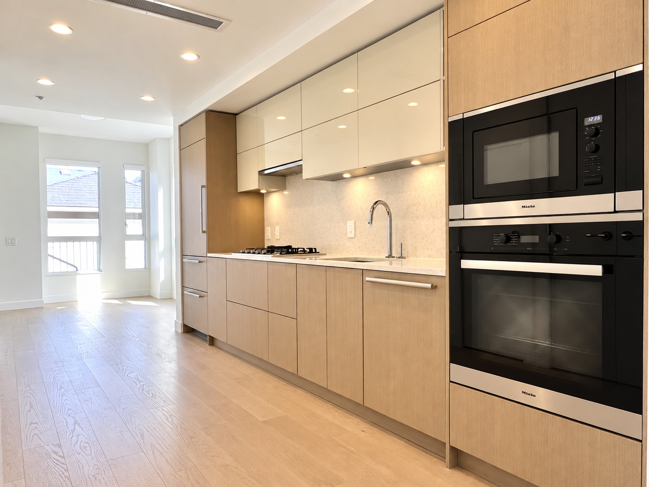 477 West King Edward Avenue - Photo 7 of 24