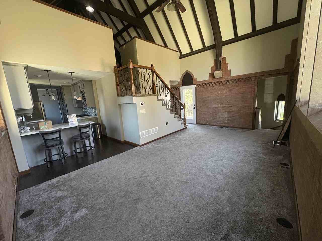 600 W Adams St #1 - Photo 2 of 20