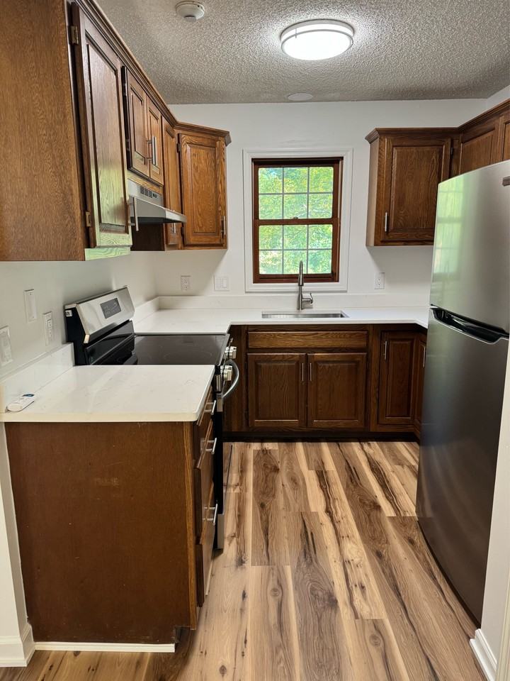 206 Urbandale Pkwy #1 - Photo 3 of 18