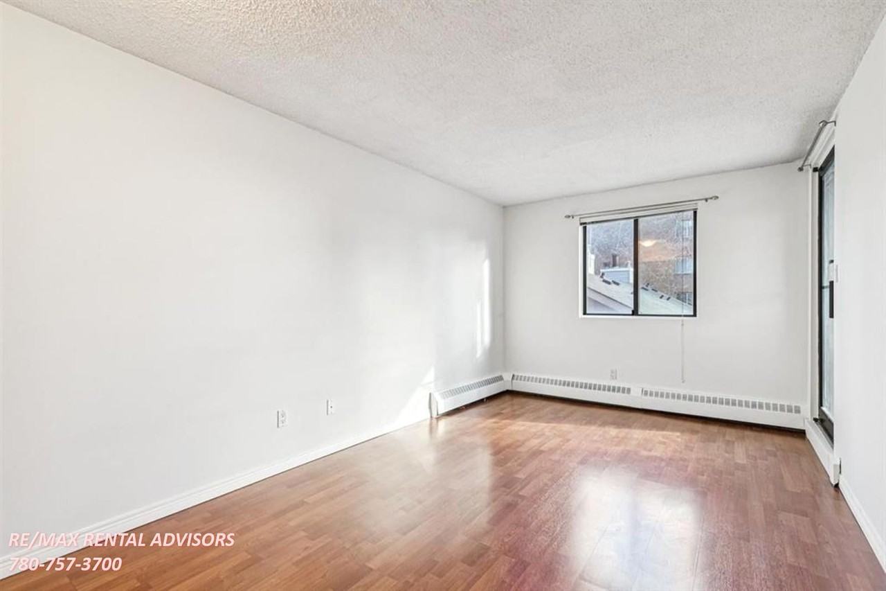 537 14 Ave Sw - Photo 5 of 13