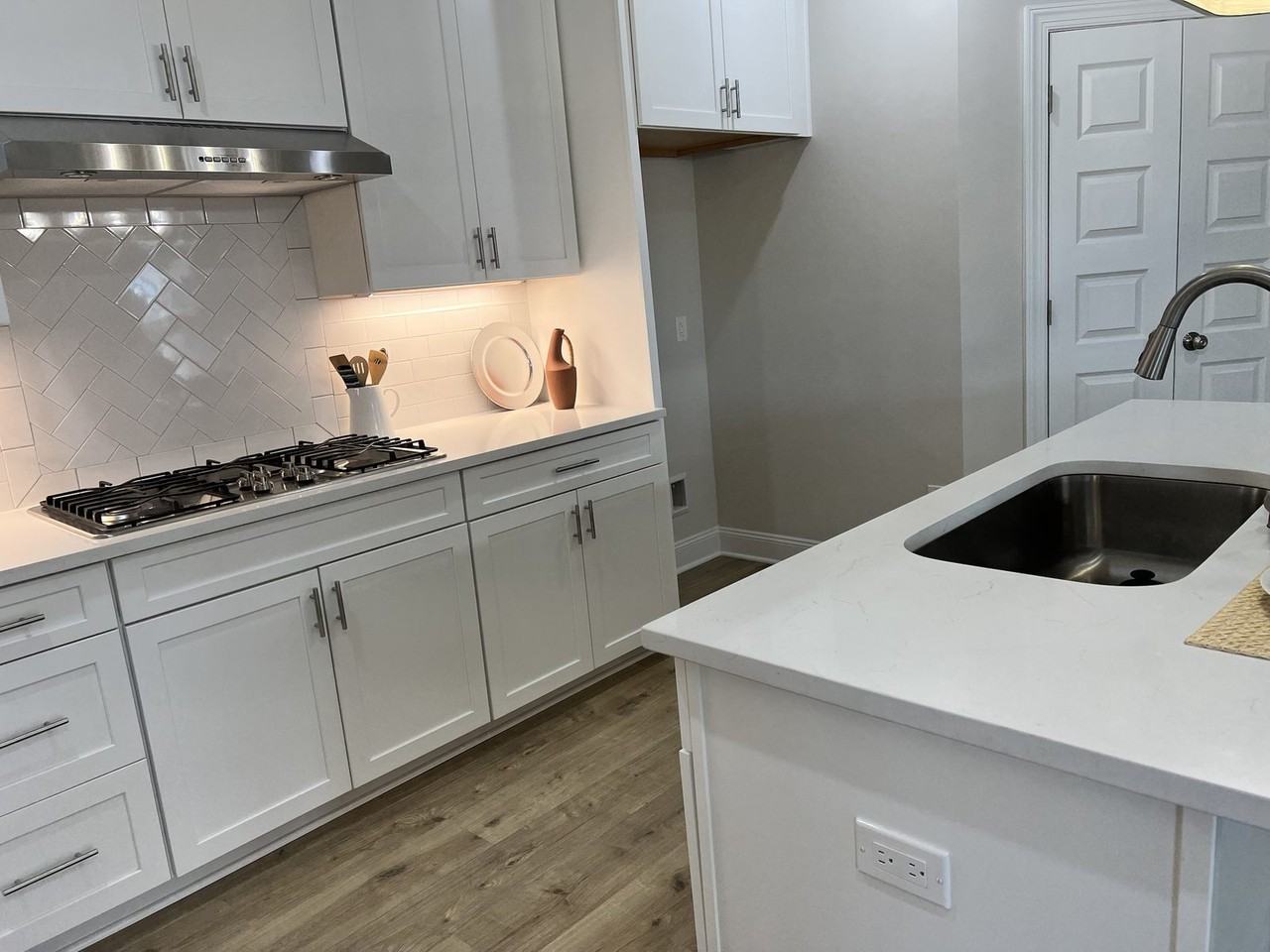 1600 Gathering Park Cir #204 - Photo 7 of 17